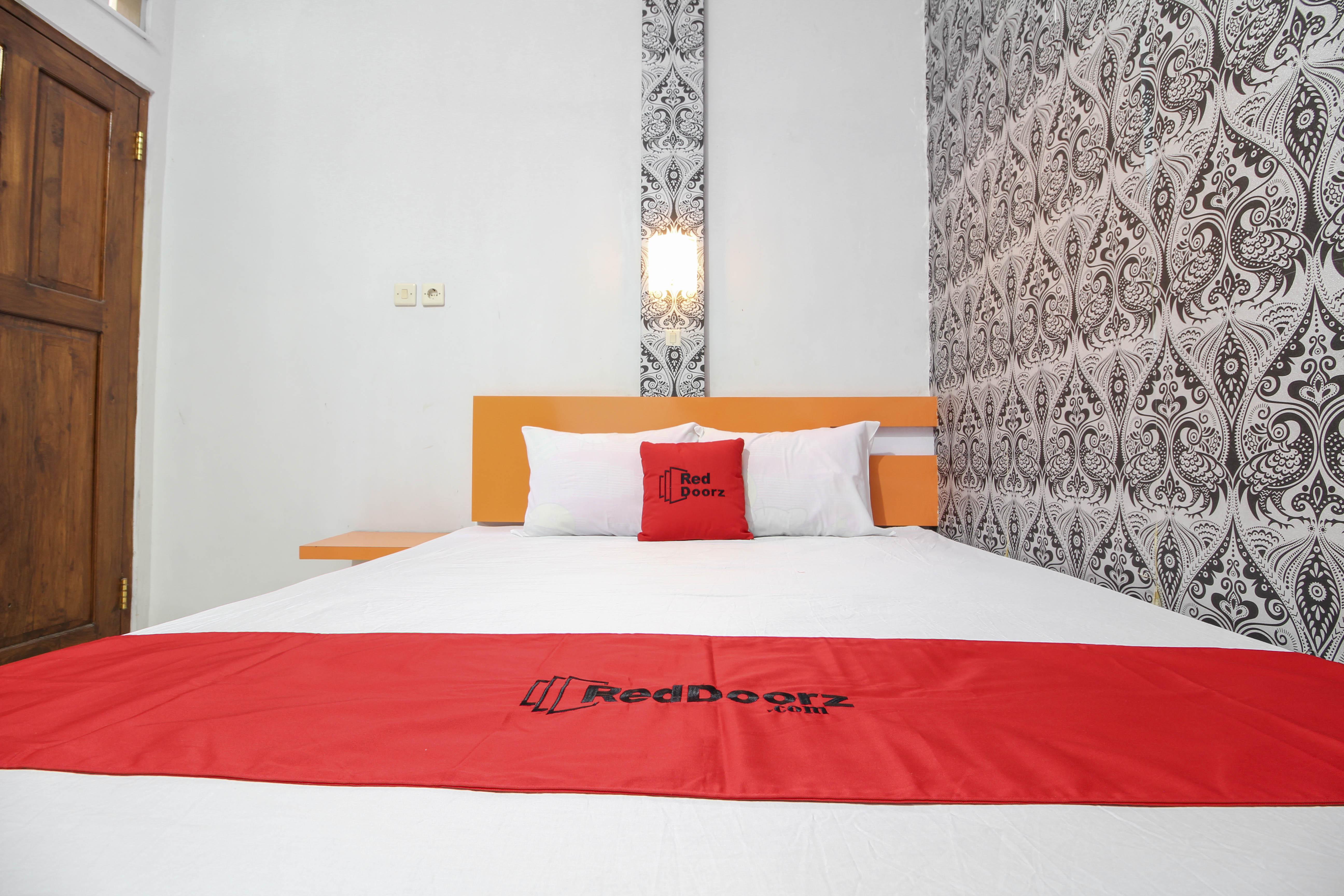 Reddoorz Near Hartono Mall Kejayan Exteriér fotografie