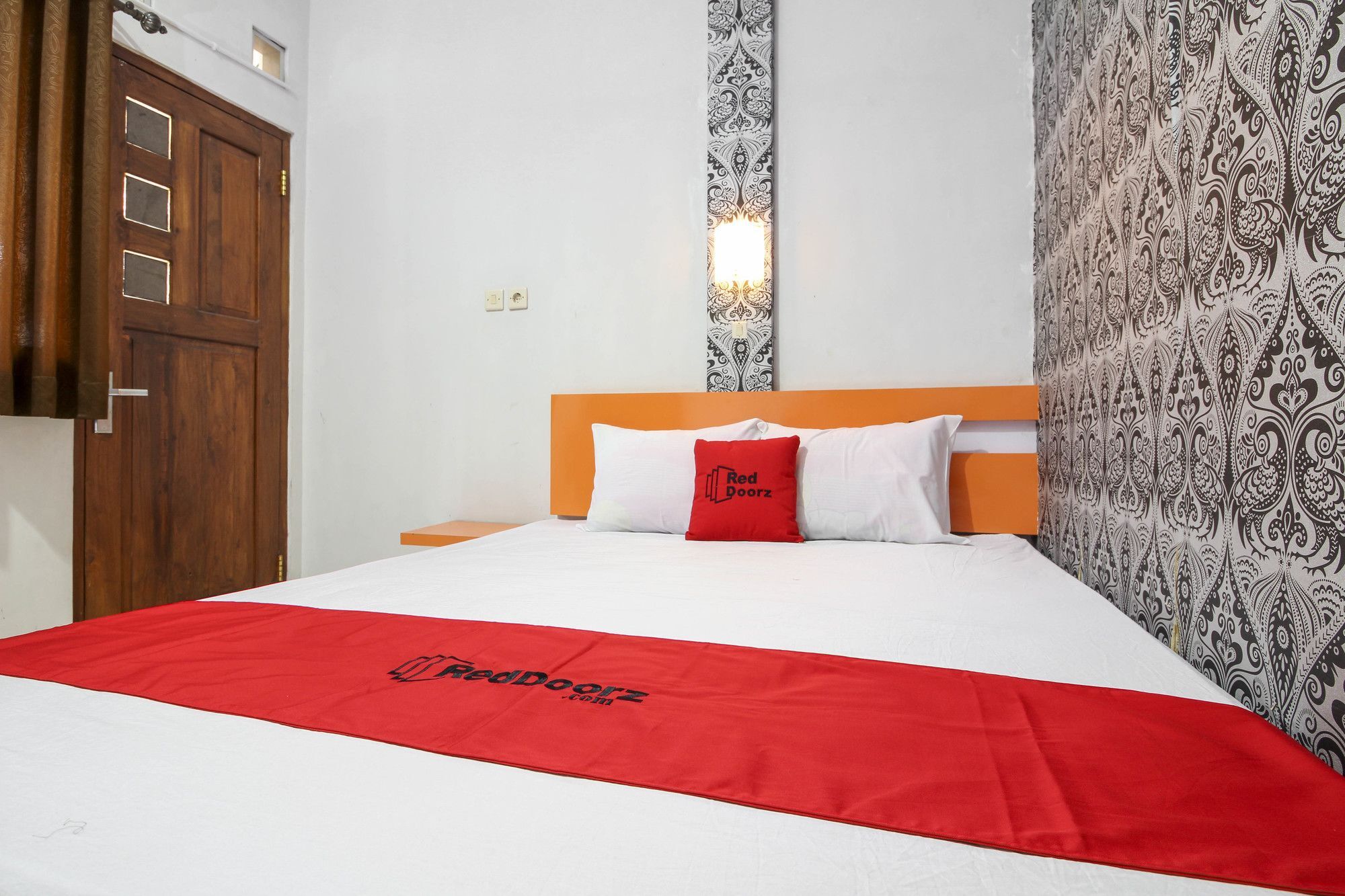 Reddoorz Near Hartono Mall Kejayan Exteriér fotografie