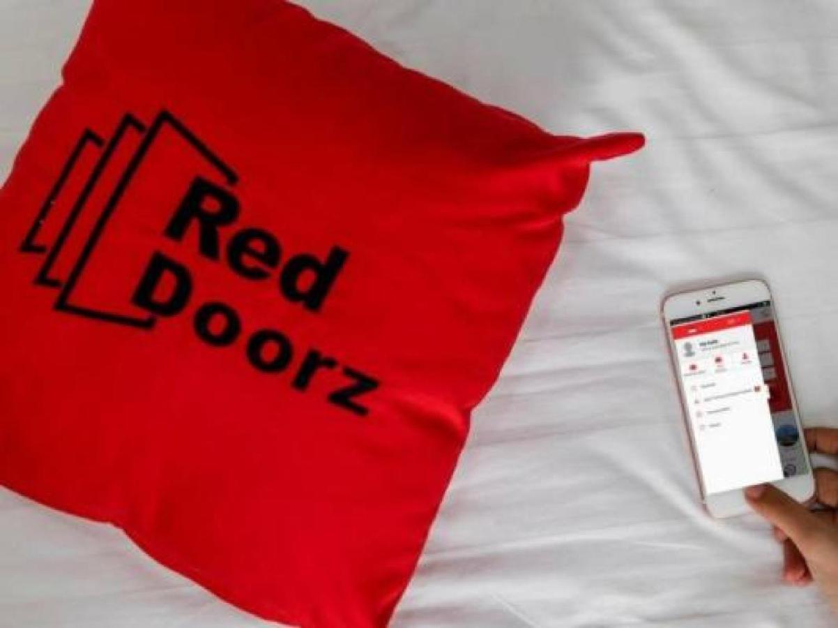 Reddoorz Near Hartono Mall Kejayan Exteriér fotografie